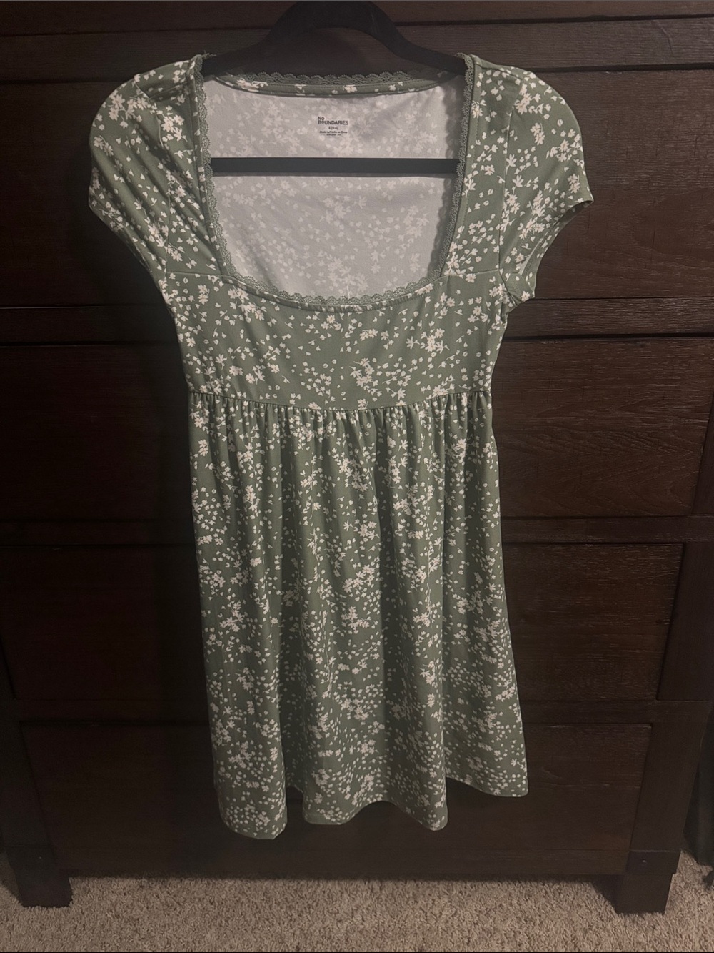 No Boundaries Moss Green Floral Scoop-Neck Women's Topdress